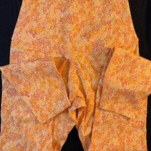 TAVI - High Waisted 7/8 Legging - Vibrant Multi-Color (Orange) - NWT